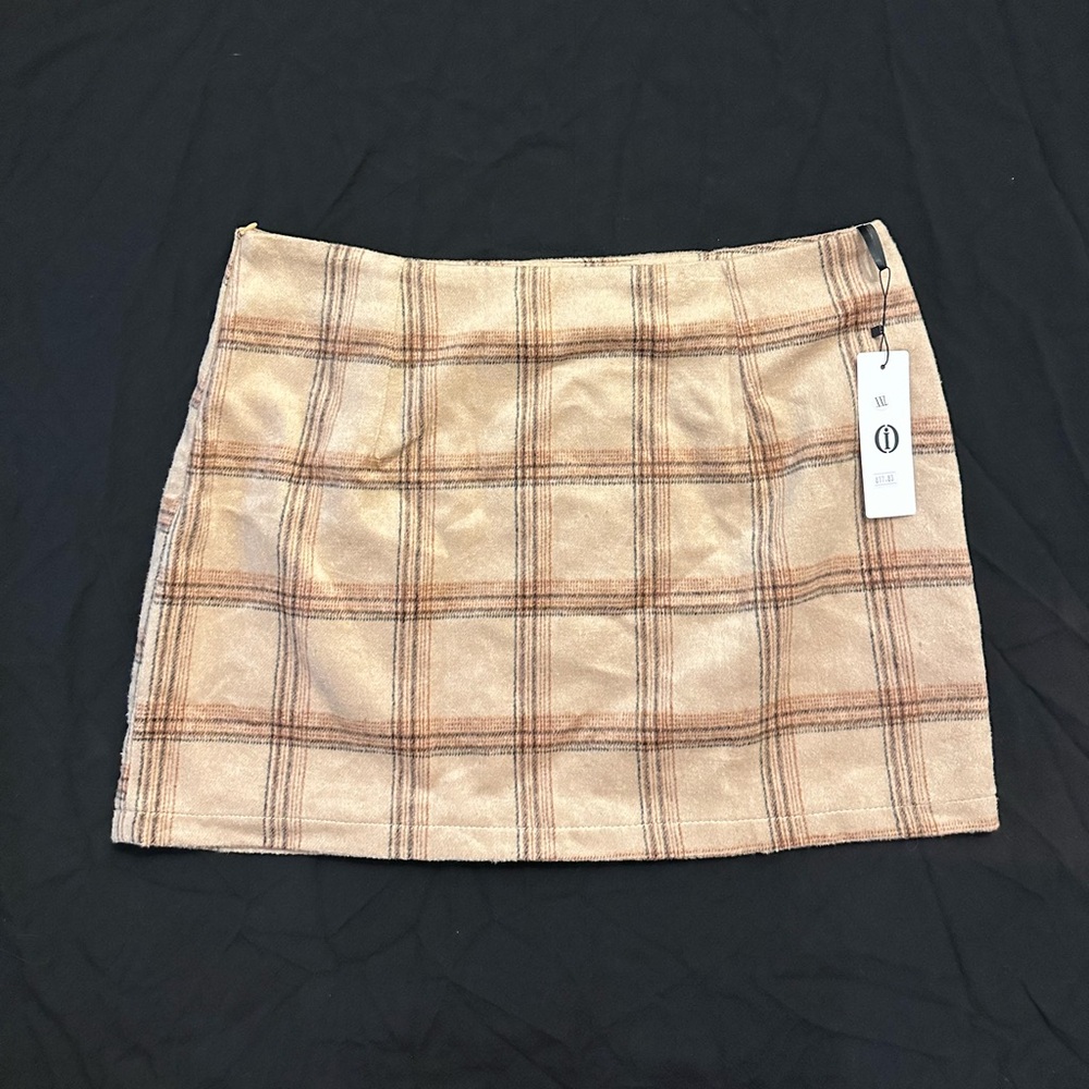 NWT Plaid Tan Skirt
